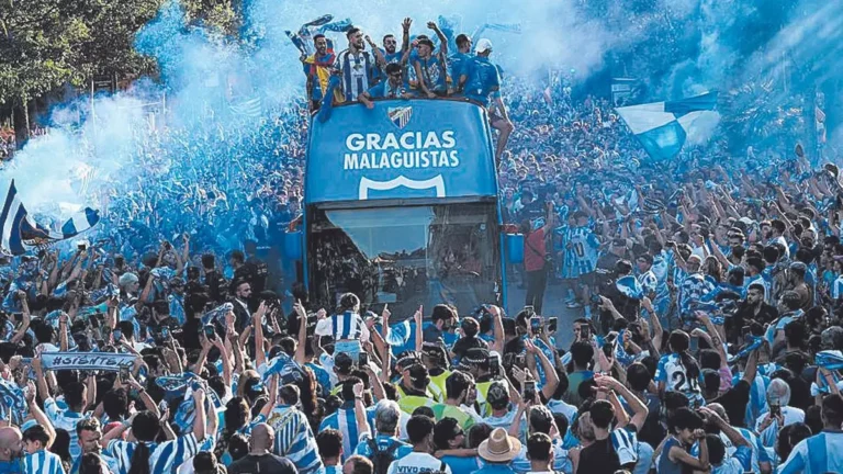 EL MALAGA C.F. ES DE PRIMERA DIVISIÓN !! ¿Dónde está el estadio? ¿El estadio dónde está?